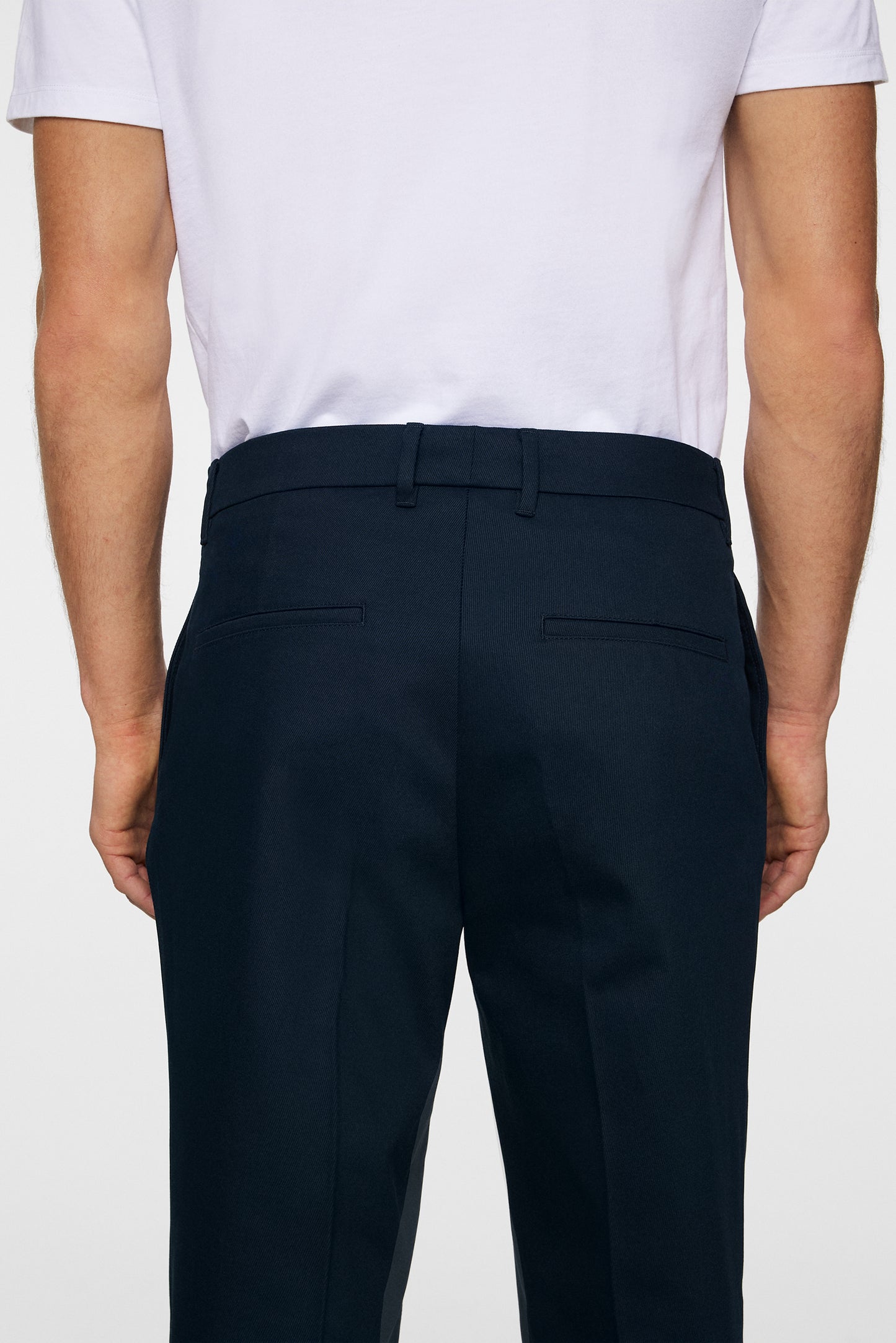 Lois T Cotton Twill Pant in JL Navy by J.Lindeberg