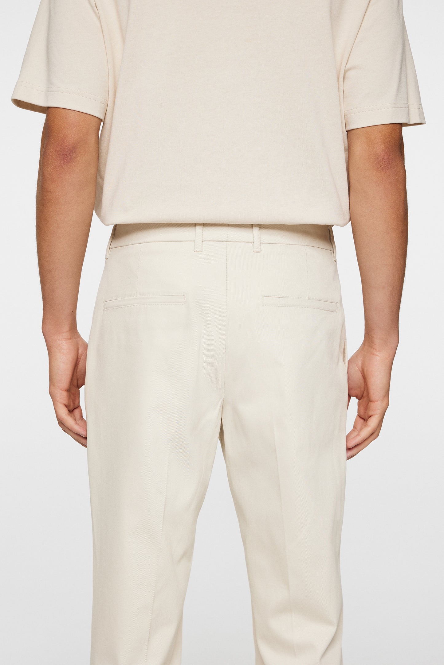 Lois T Cotton Twill Pant in Moonbeam by J.Lindeberg