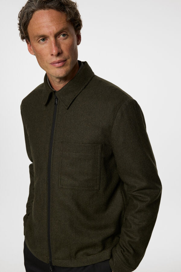 Julius Cash Flannel Overshirt / Forest Green