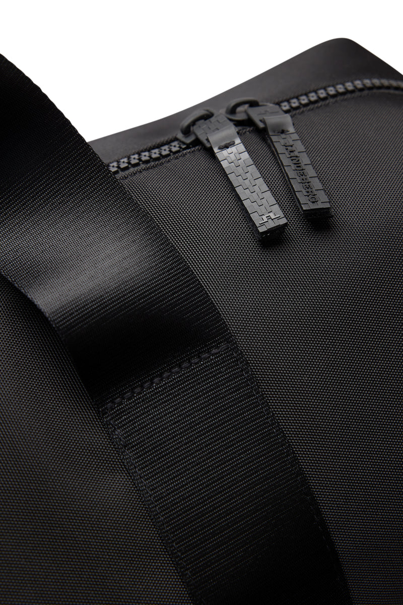Spencer Commuter Holdall in Black by J.Lindeberg