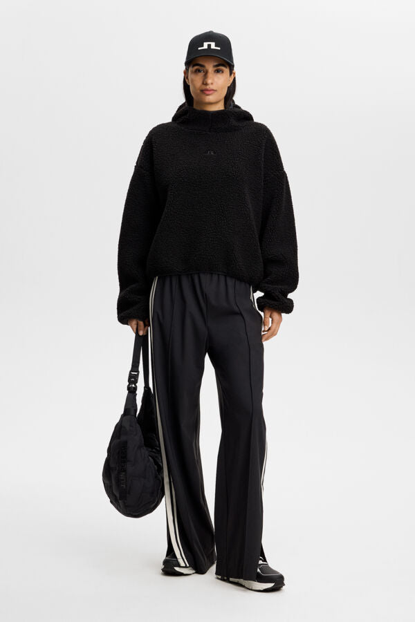 Comona Pile Hood / Black