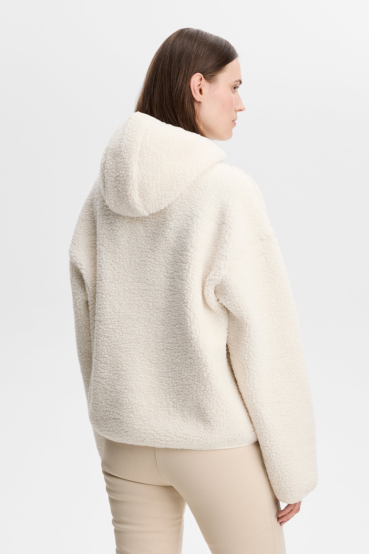 Comona Pile Hood in Tofu by J.Lindeberg