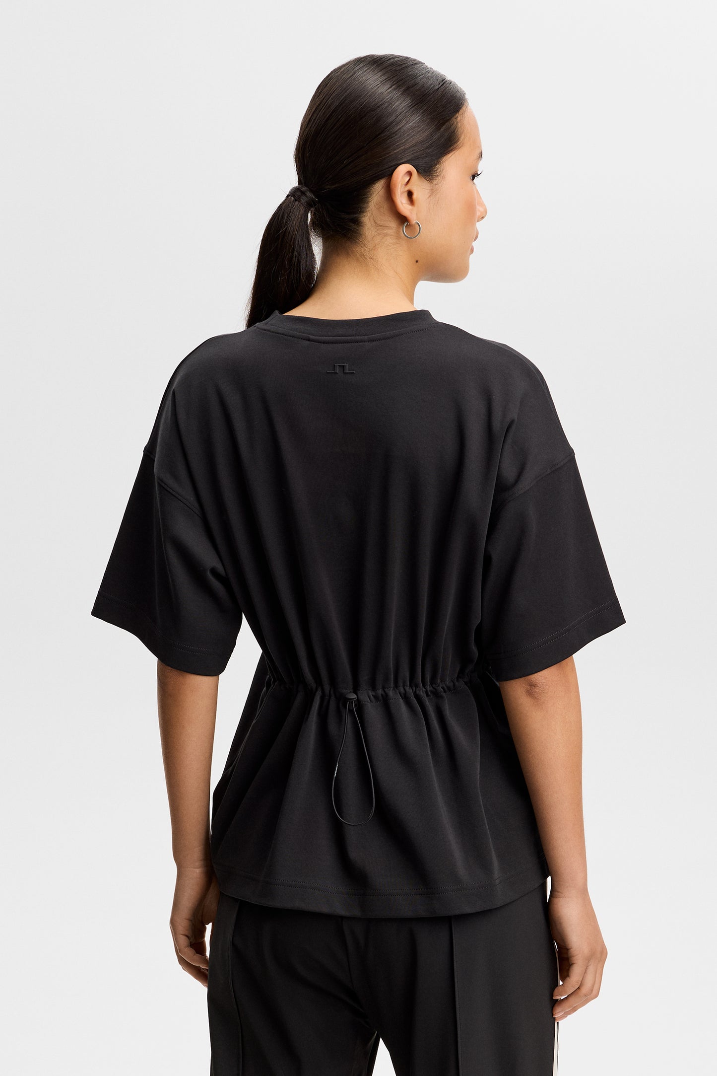 Valentina T-Shirt in Black by J.Lindeberg