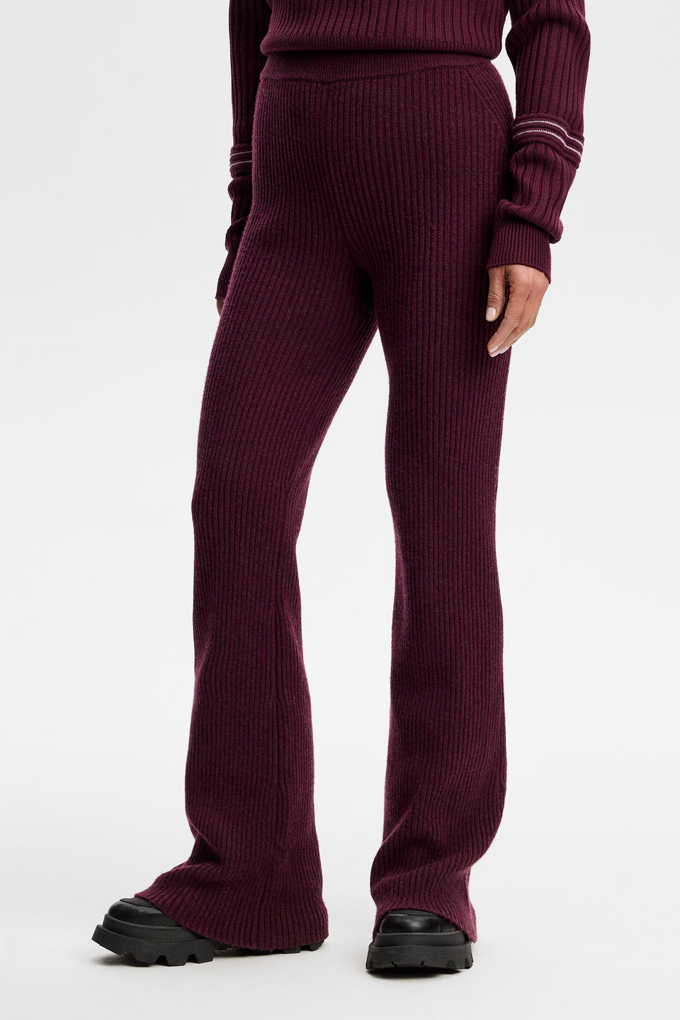 Veda Rib Knit Pants / Winetasting