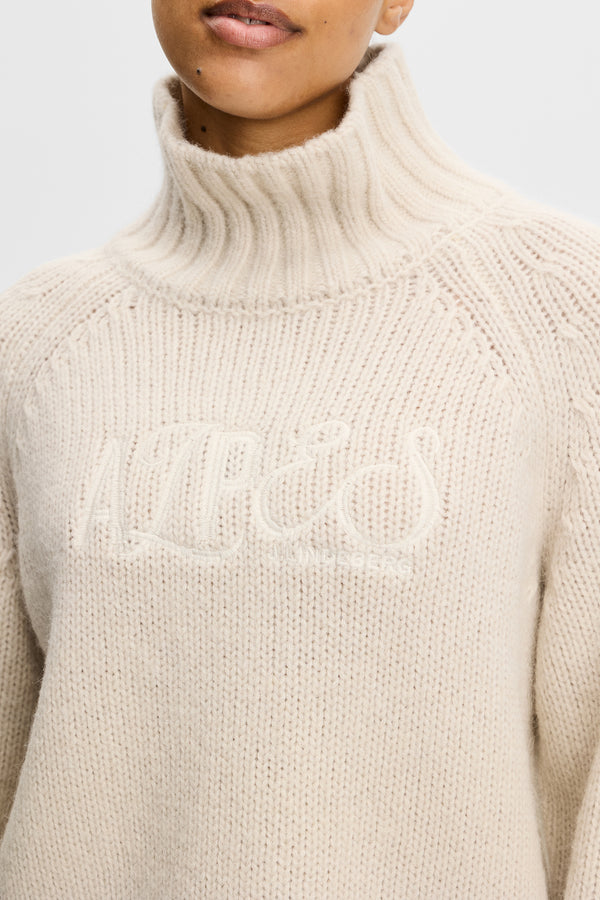 April Chunky Knit Turtleneck / Moonbeam