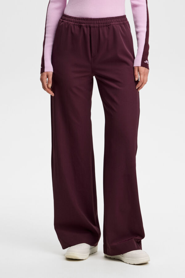 Anja Pant / Winetasting