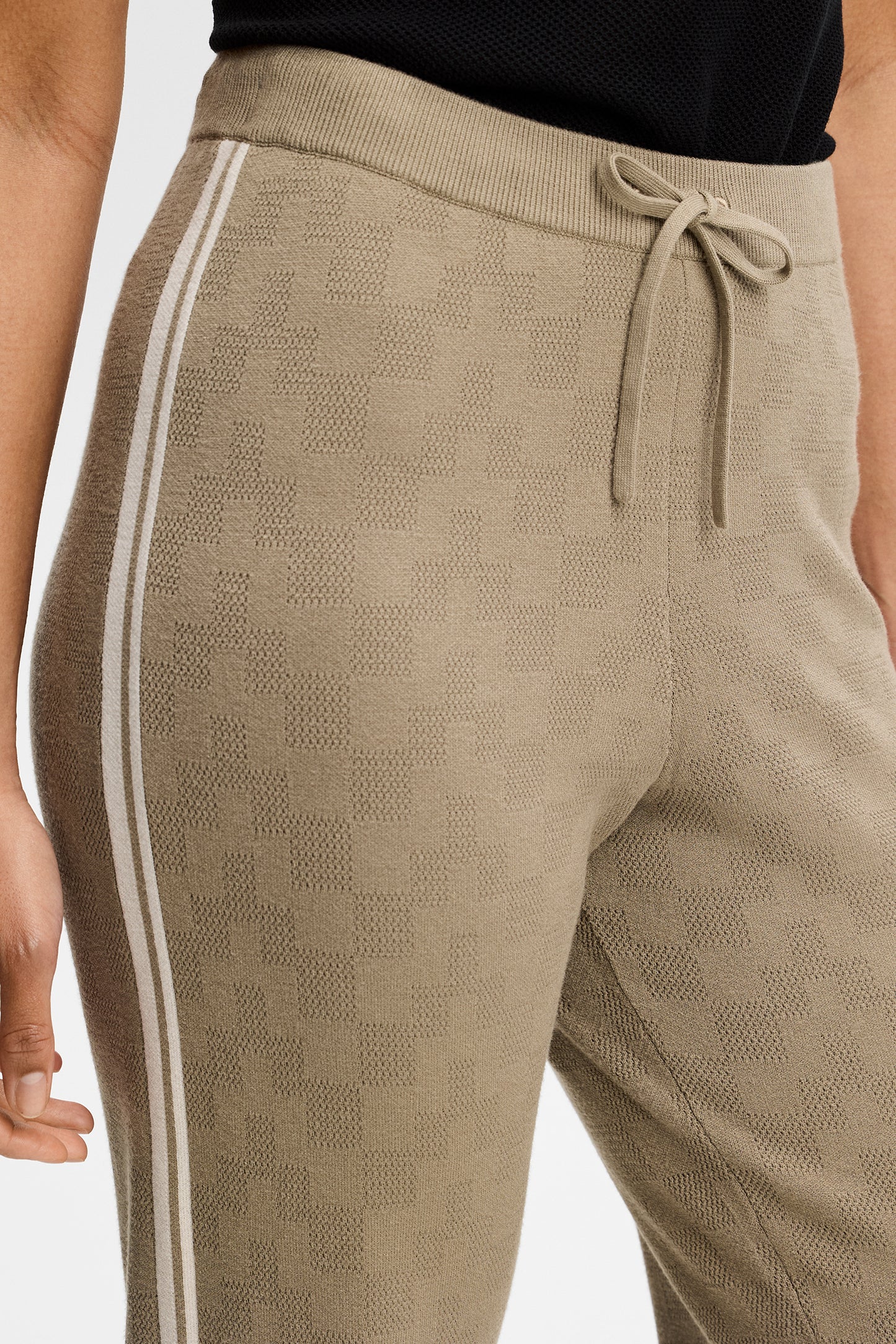 Kera Knitted Jacquard Pant in Brindle by J.Lindeberg