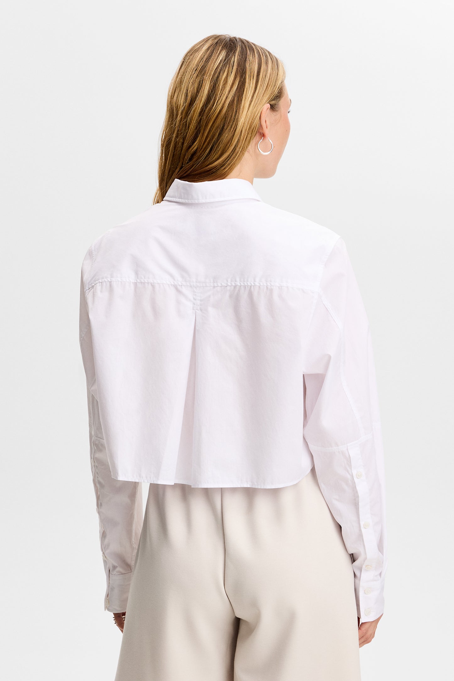 Jelina Cotton Solid Shirt in White by J.Lindeberg