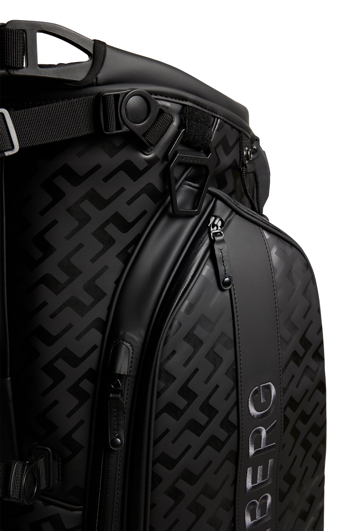 Play Stand Bag Print in Tour Geo Tonal Black M by J.Lindeberg