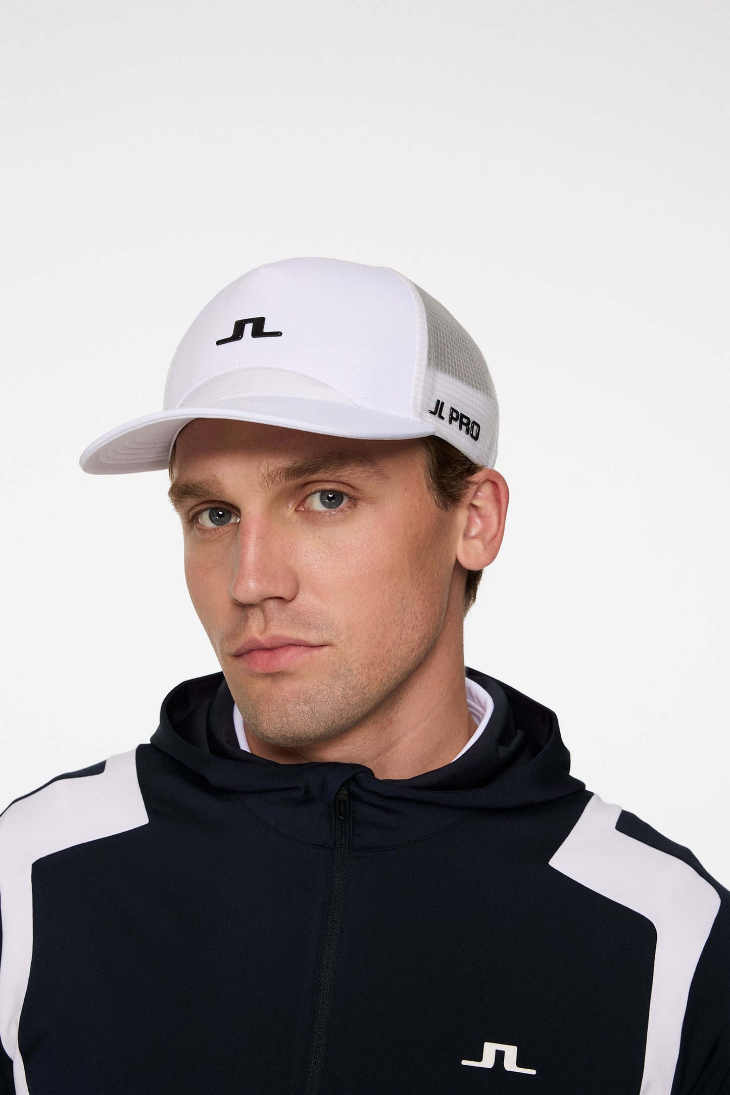 Chad cap in White by J.Lindeberg