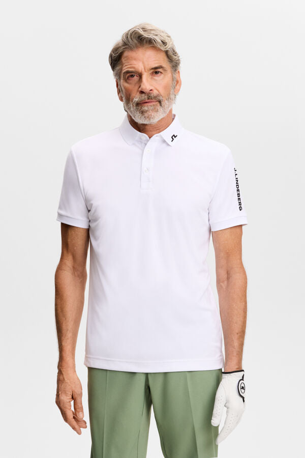Essentials – J.LINDEBERG US