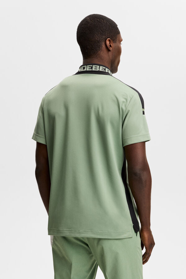 Bo Polo / Hedge Green