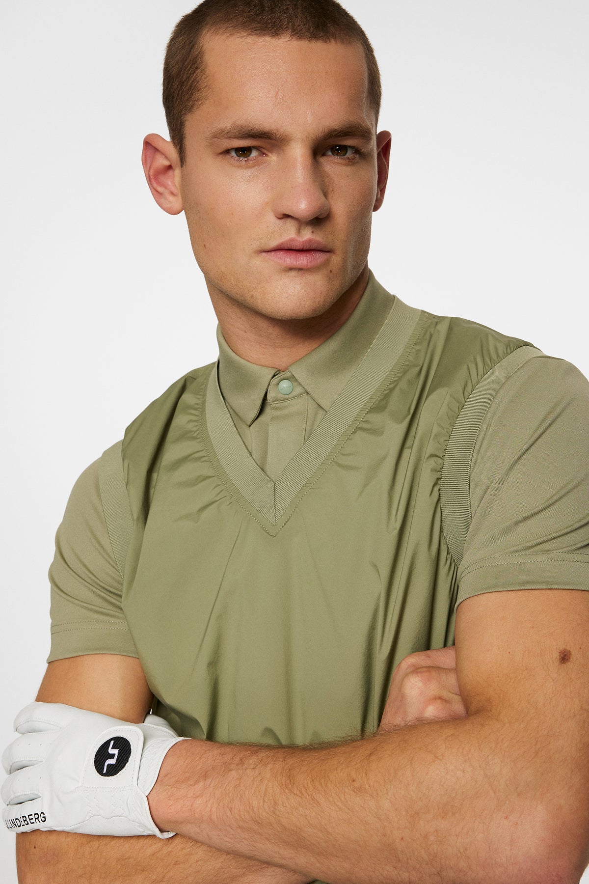 Hybrid Vest Windbreaker in Oil Green by J.Lindeberg