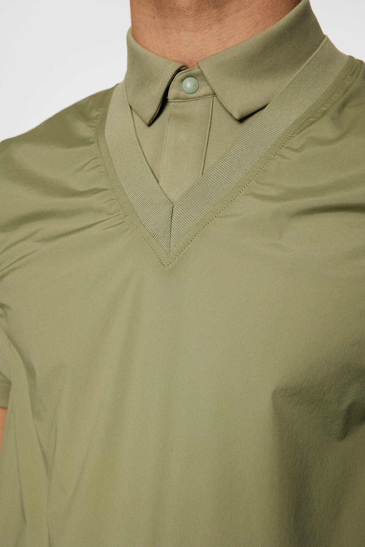 Hybrid Vest Windbreaker in Oil Green by J.Lindeberg