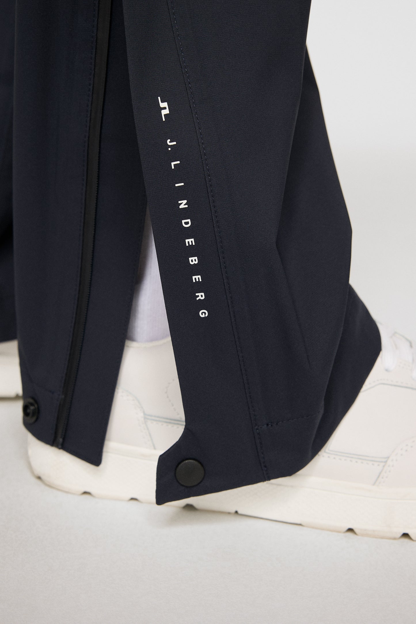 Shay Rain Pant in JL Navy by J.Lindeberg