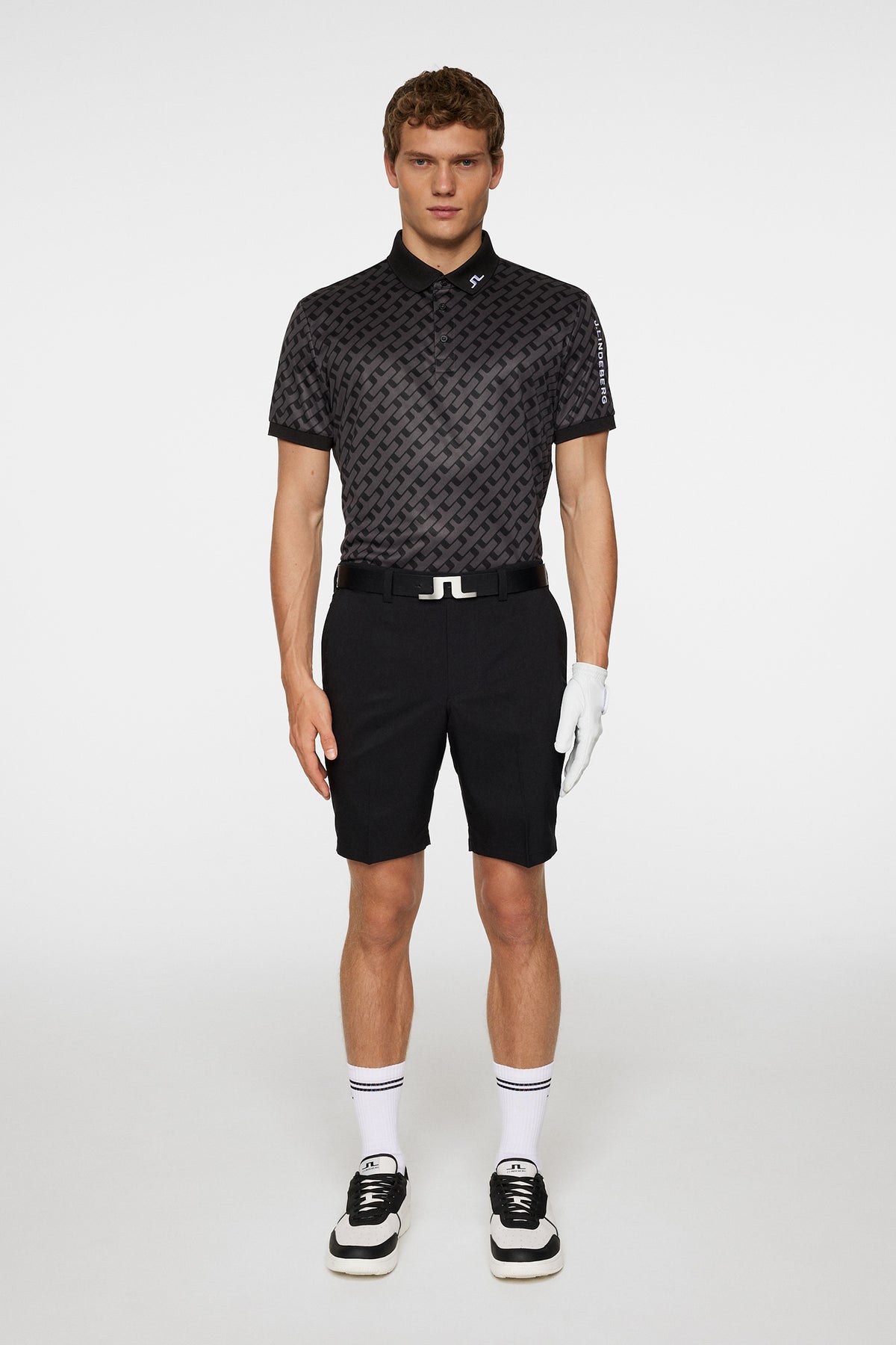 Mitch Shorts in Black by J.Lindeberg
