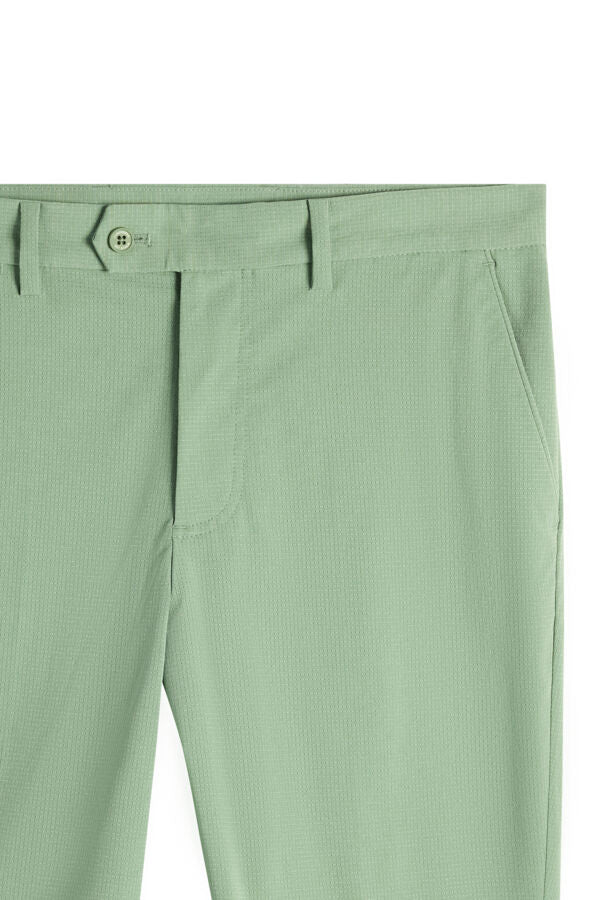Vent Shorts / Hedge Green