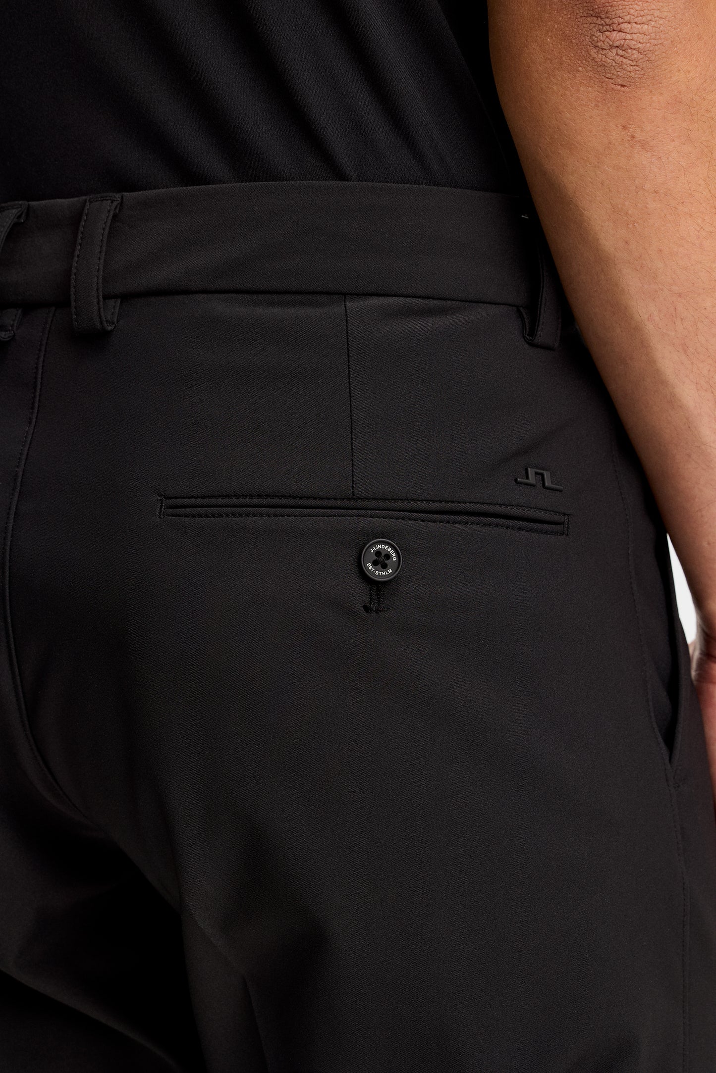 Mitch pant Micro High Stretch in Black by J.Lindeberg