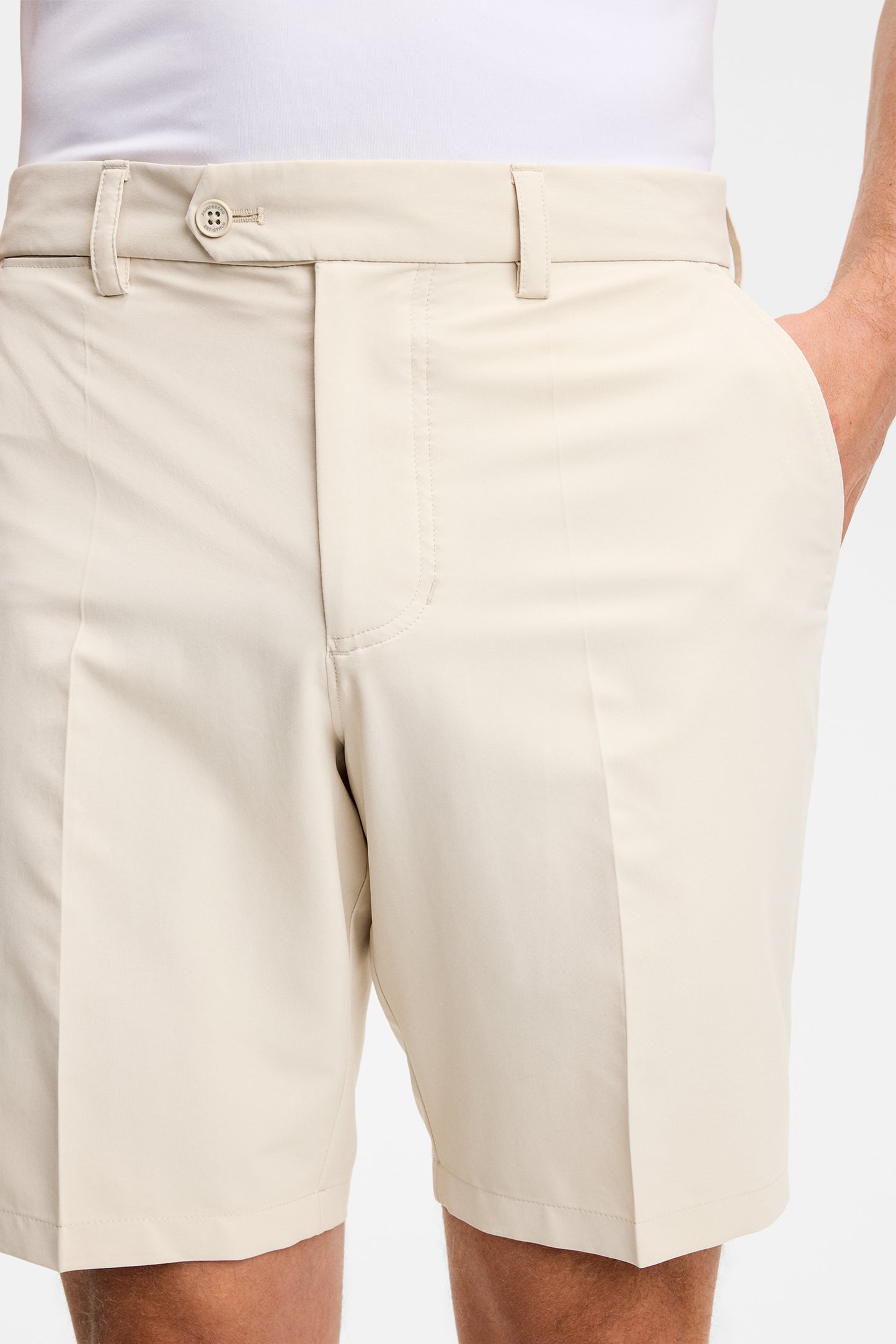 Mitch Shorts in Moonbeam by J.Lindeberg