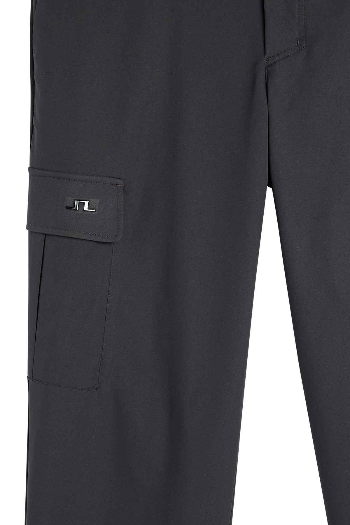 Logan Cargo pant in Black by J.Lindeberg
