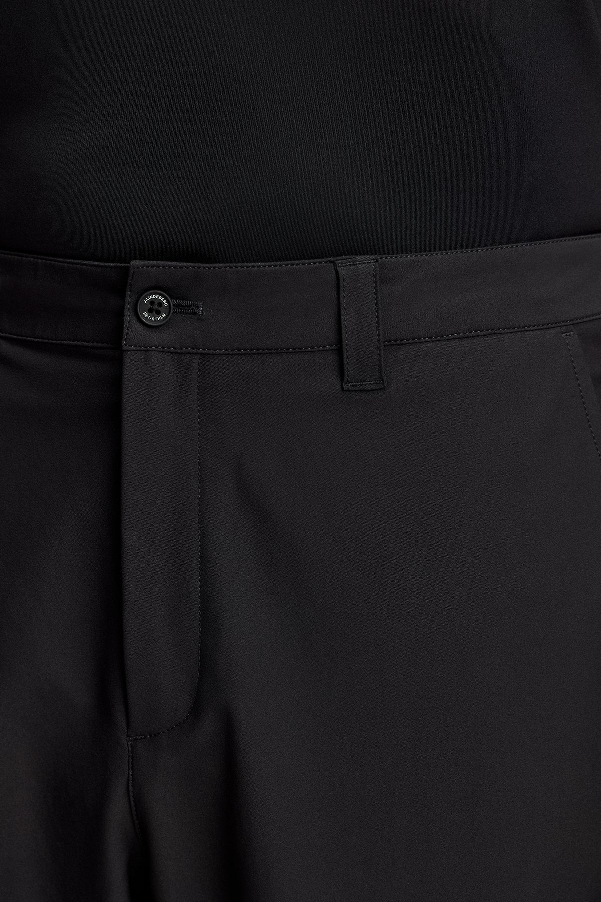 30Y Devyn Golf Pant in Black by J.Lindeberg