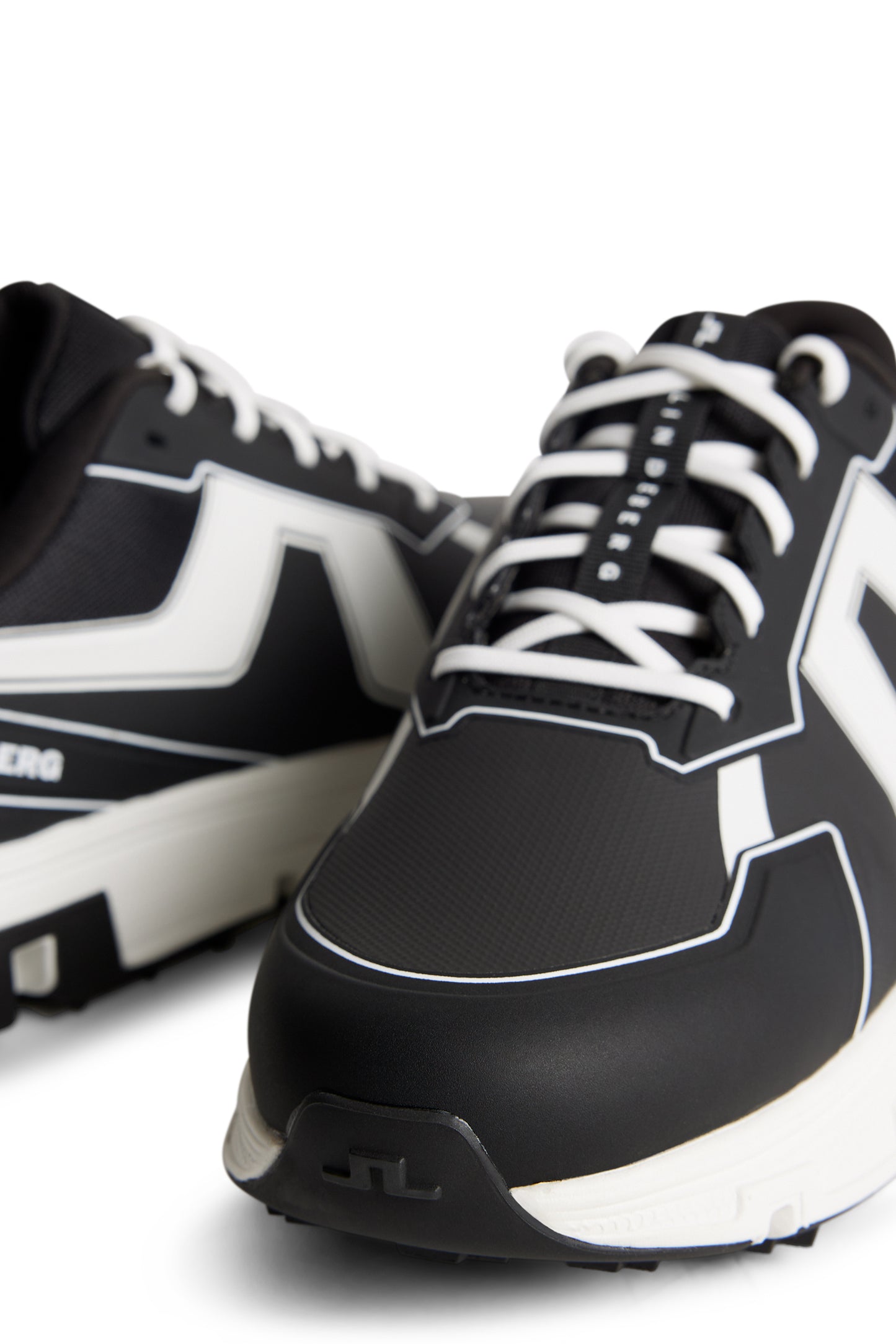 Vent 500 SE Golf Sneaker in Black by J.Lindeberg