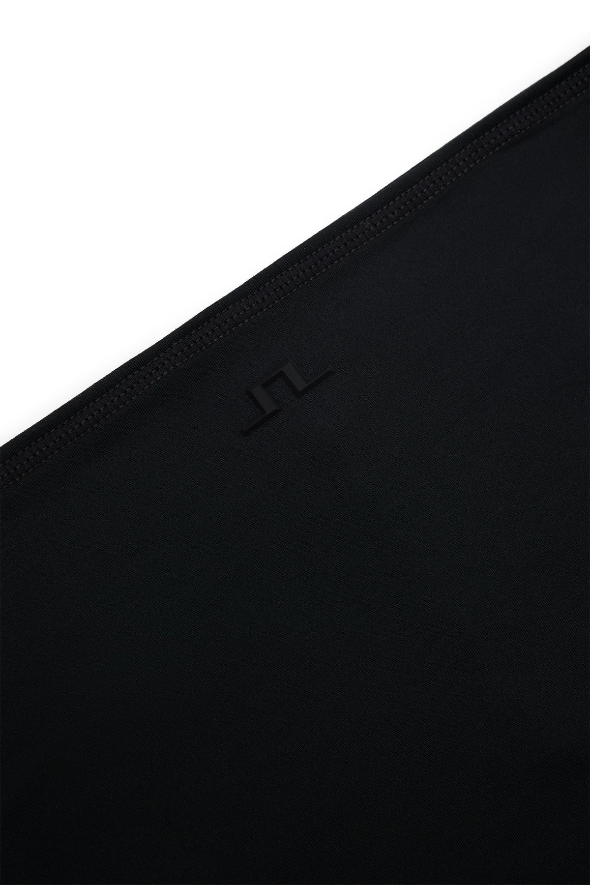 Rise Neck Gaiter in Black by J.Lindeberg