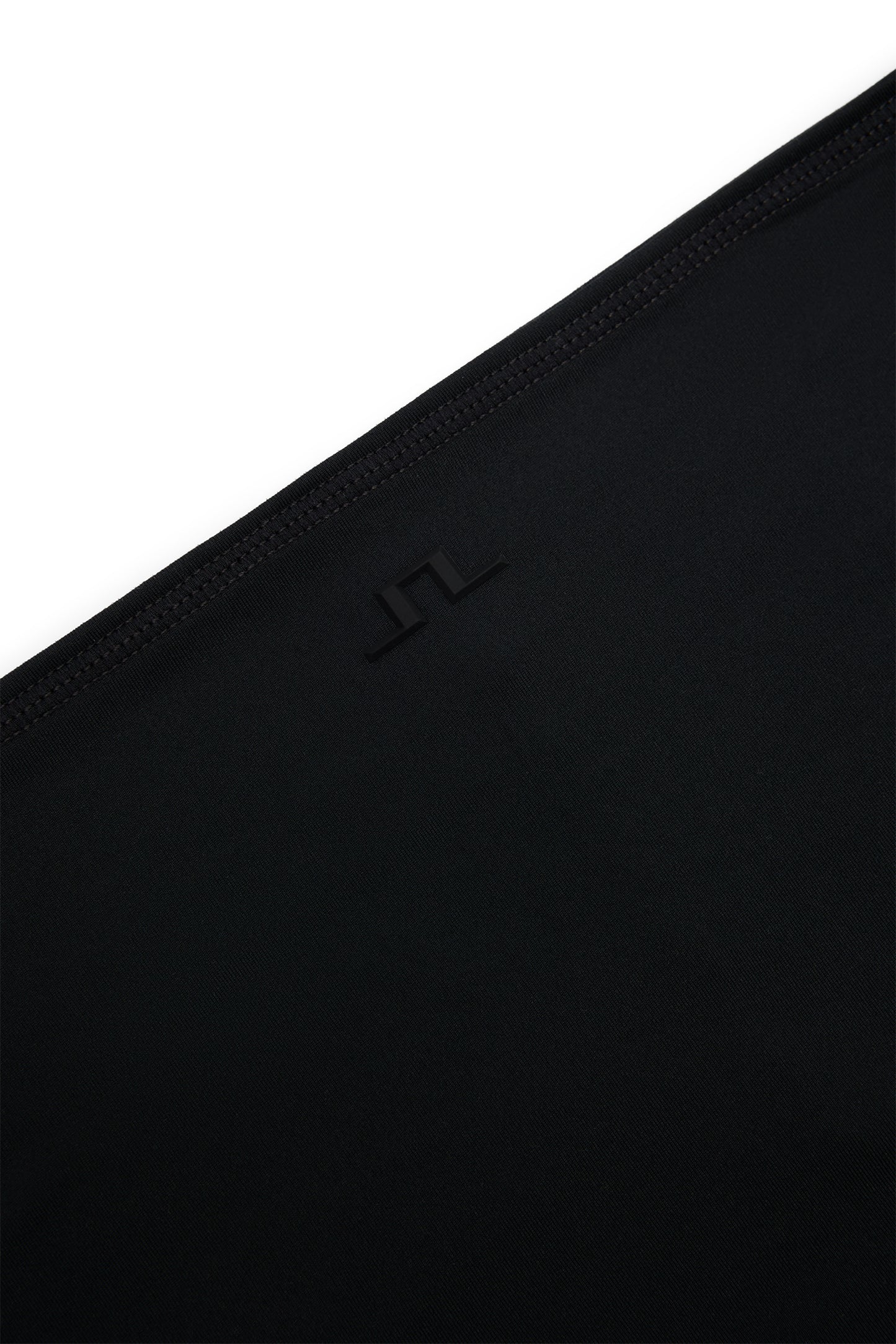 Rise Neck Gaiter in Black by J.Lindeberg