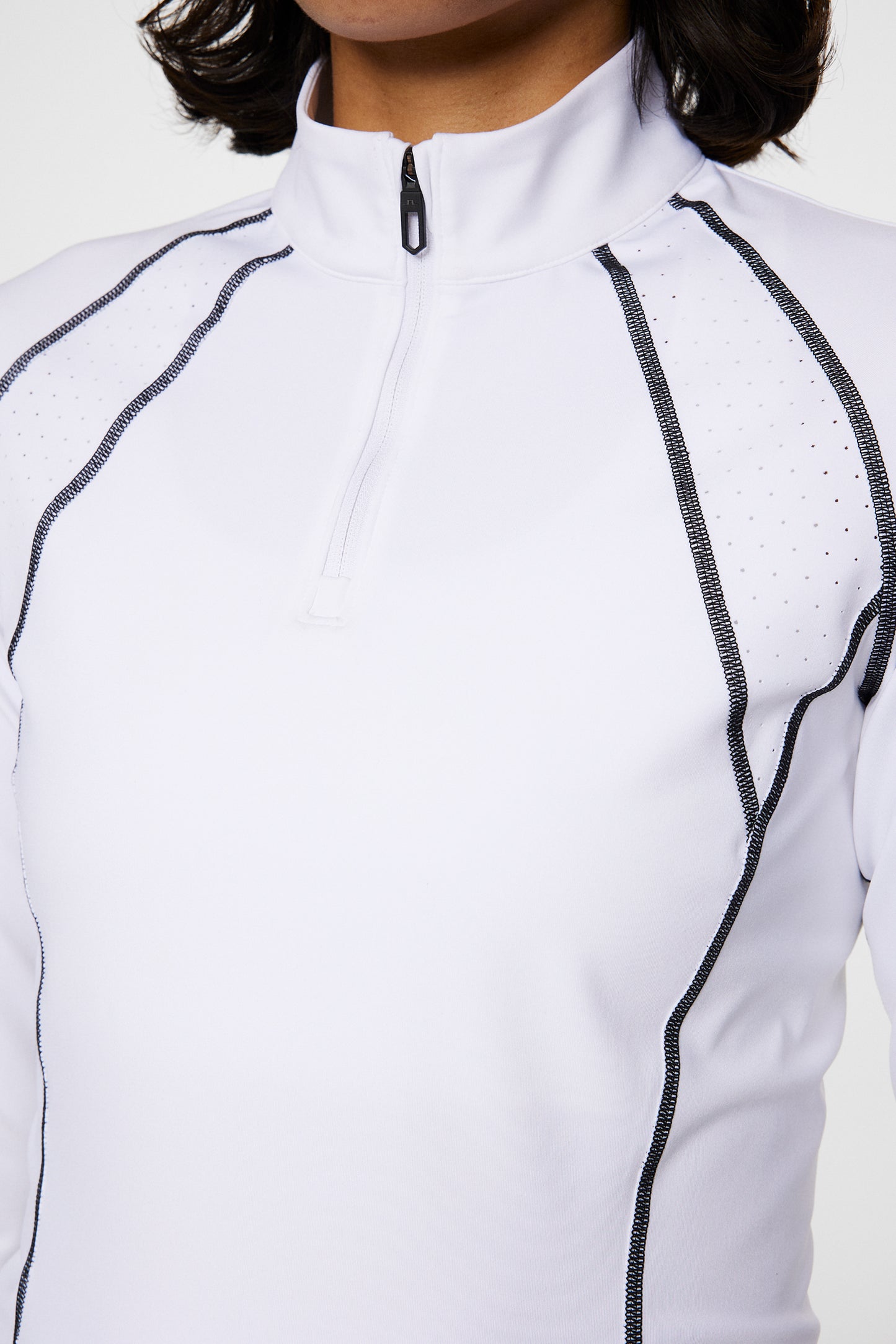 Paulina Midlayer in White by J.Lindeberg