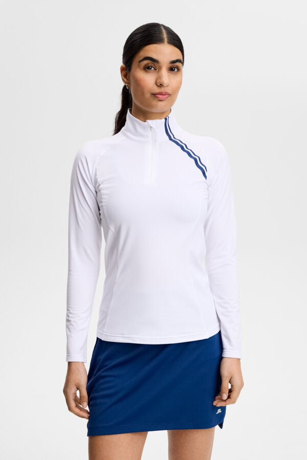 Nadu Qaurter Zip Mid Layer / White
