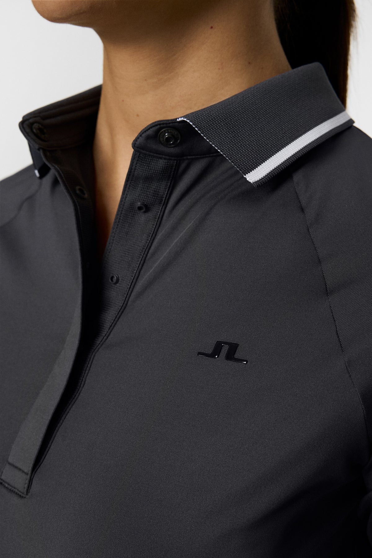 Amy Polo in Asphalt by J.Lindeberg