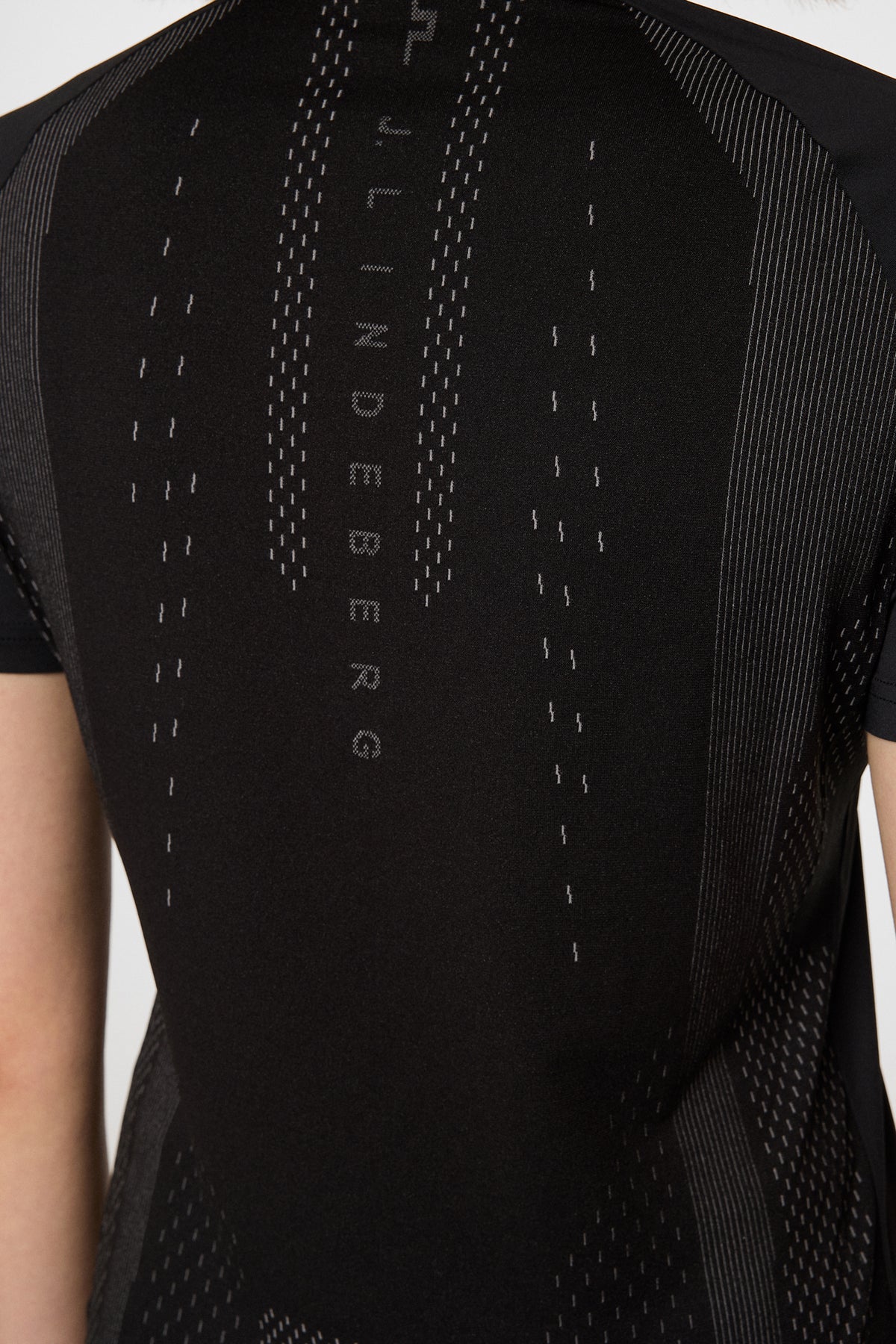 Bobi Polo in Black by J.Lindeberg