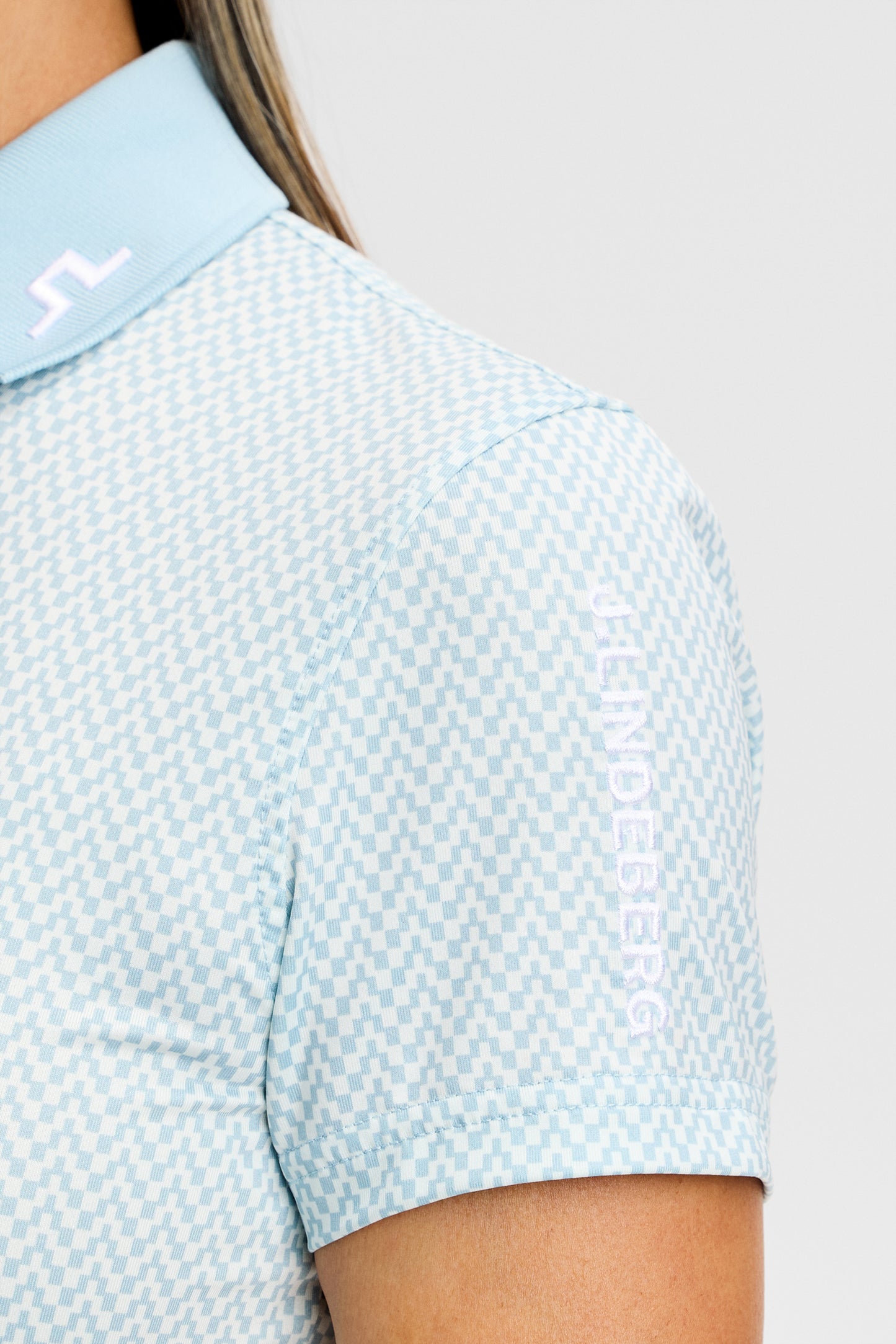 Tour Tech Print Polo in Bridge Stack Skylight S by J.Lindeberg