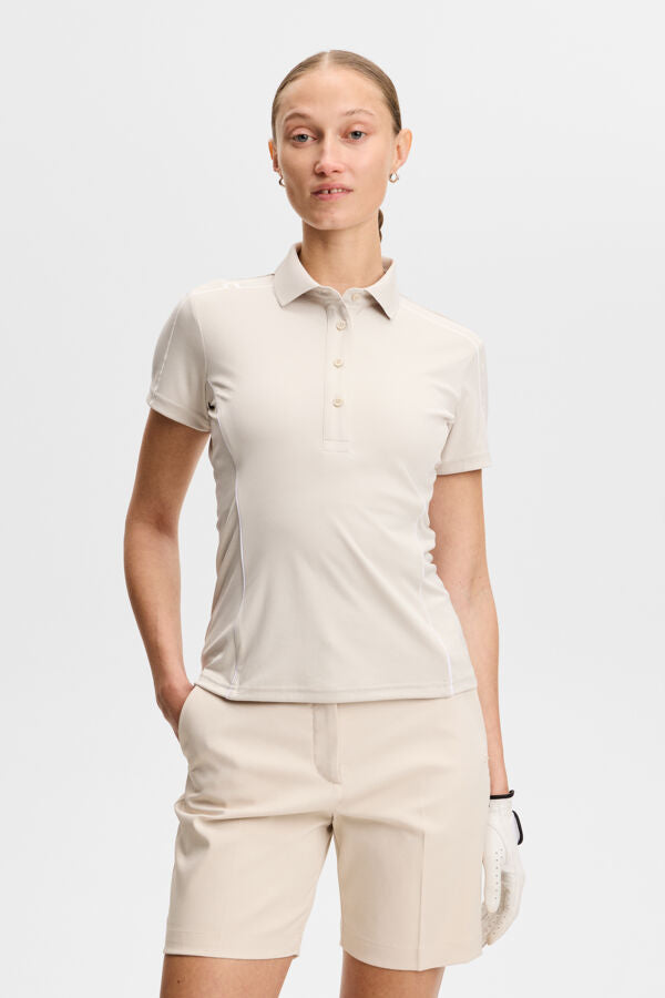 Leyla Polo / Moonbeam