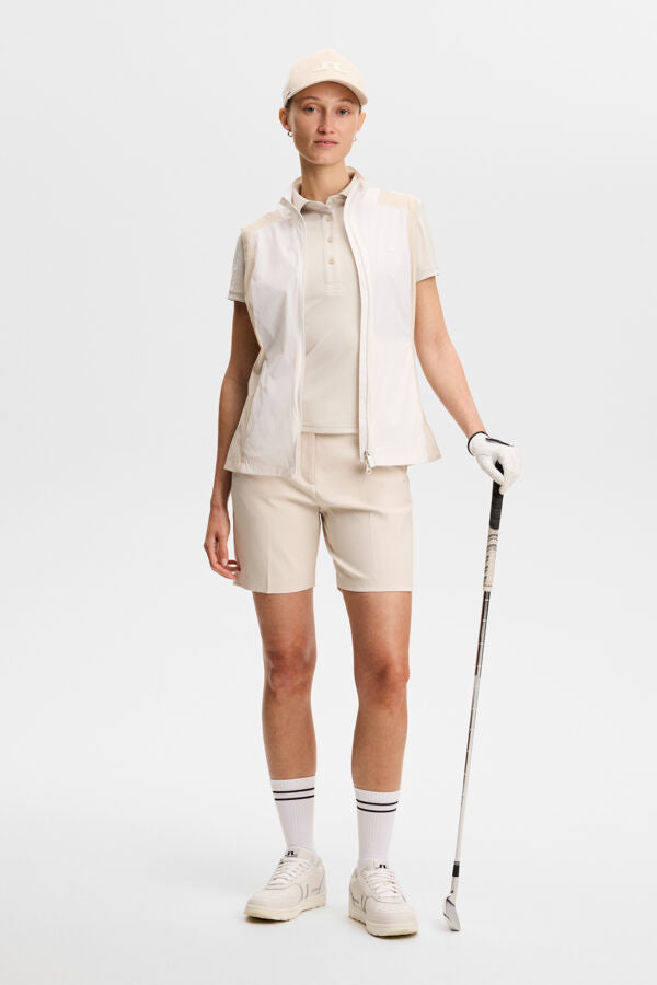 Leyla Polo / Moonbeam