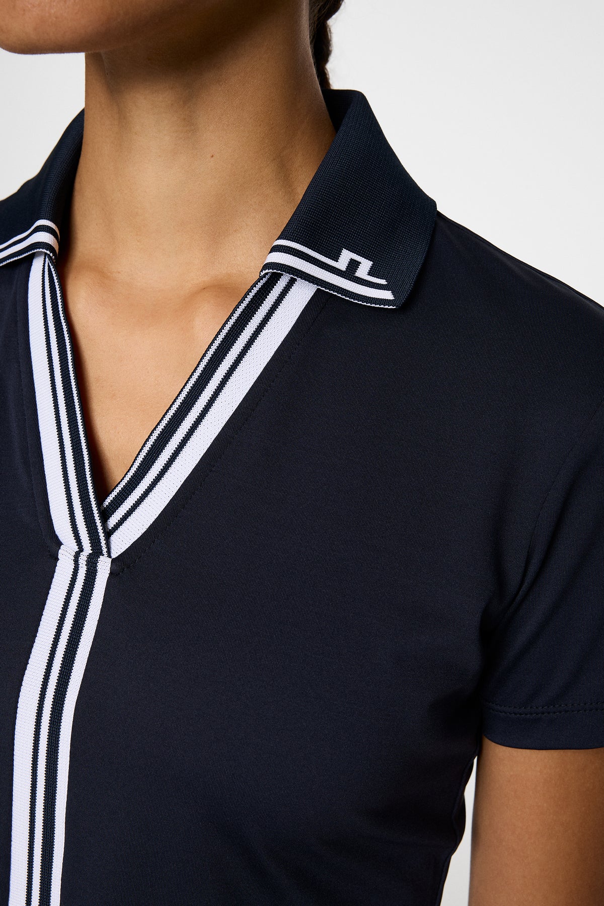 Evia Polo in JL Navy by J.Lindeberg