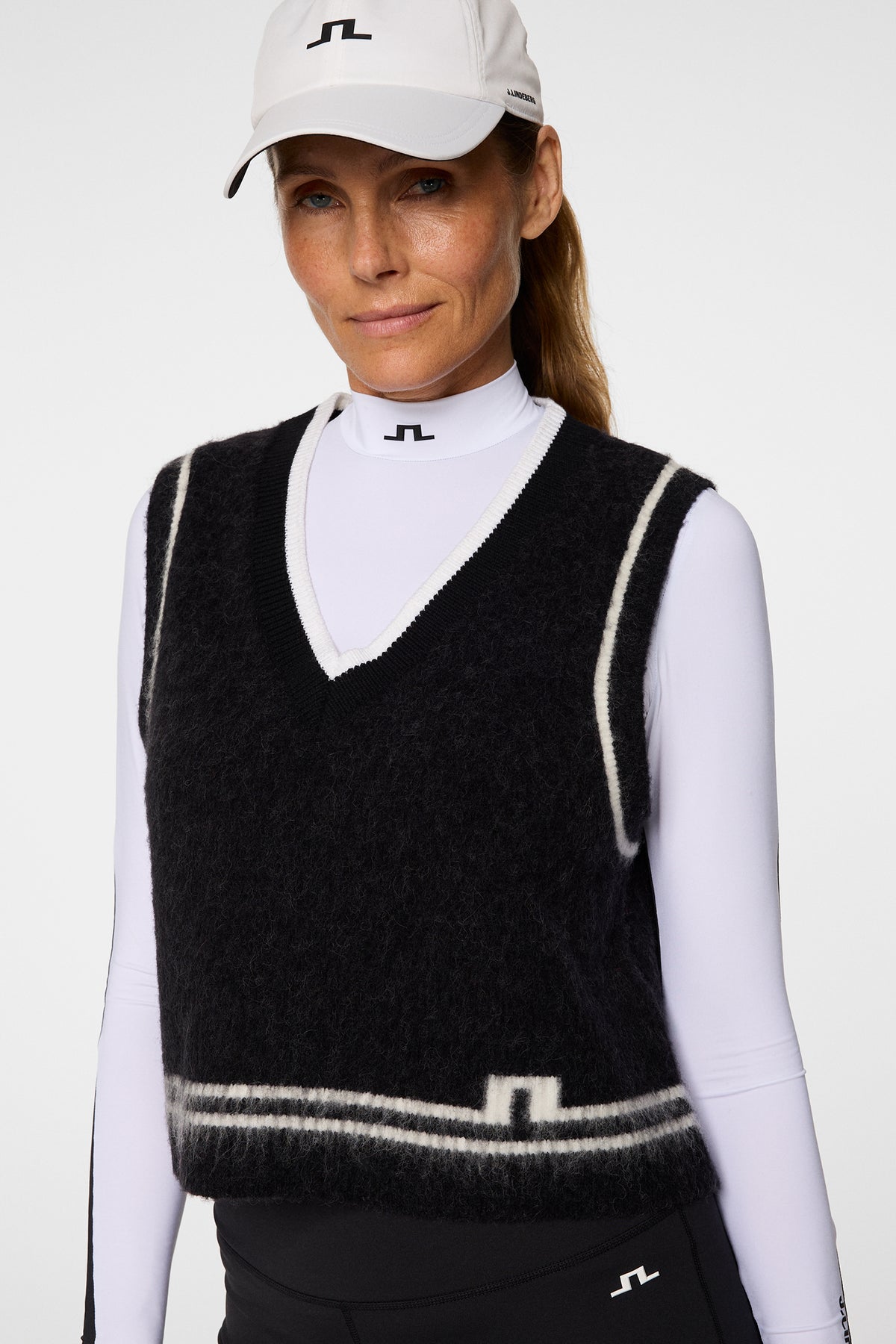 Noelle Knitted Vest in Black by J.Lindeberg