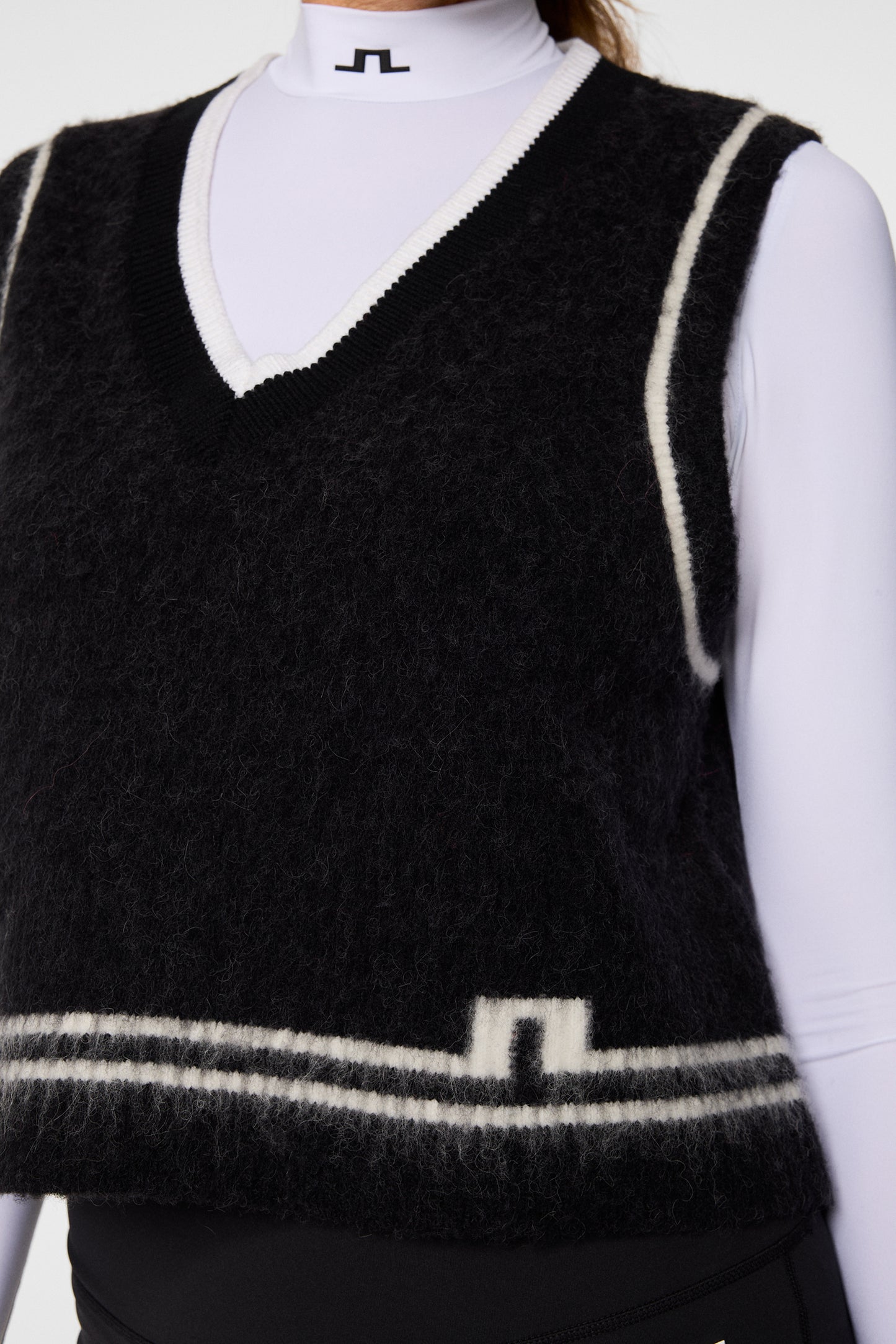 Noelle Knitted Vest in Black by J.Lindeberg