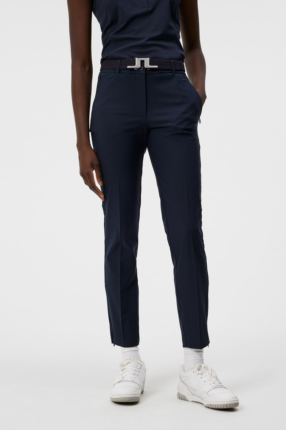 Pia Pant / JL Navy