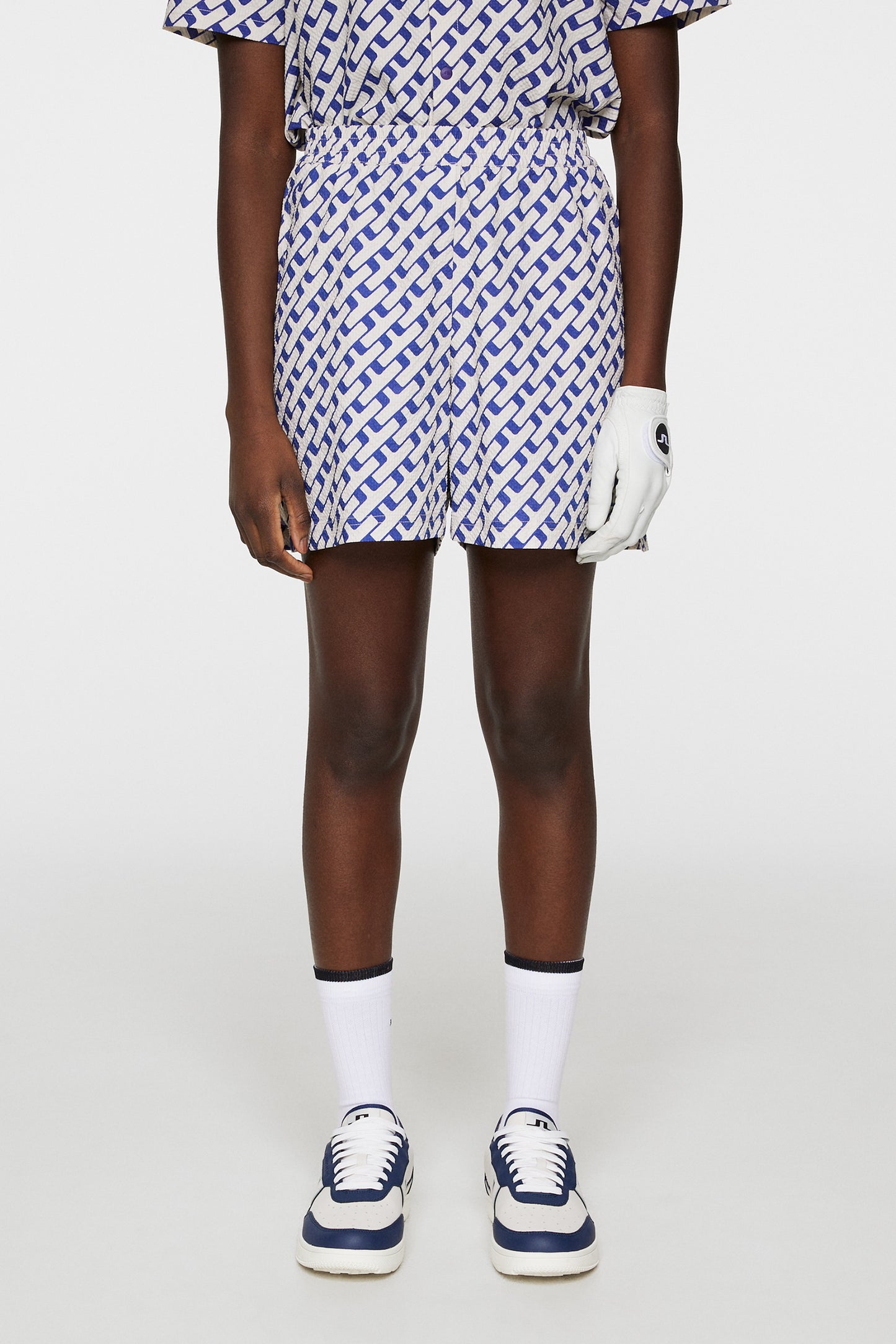 Diana Printed Shorts in Tour Geo Moonbeam M by J.Lindeberg