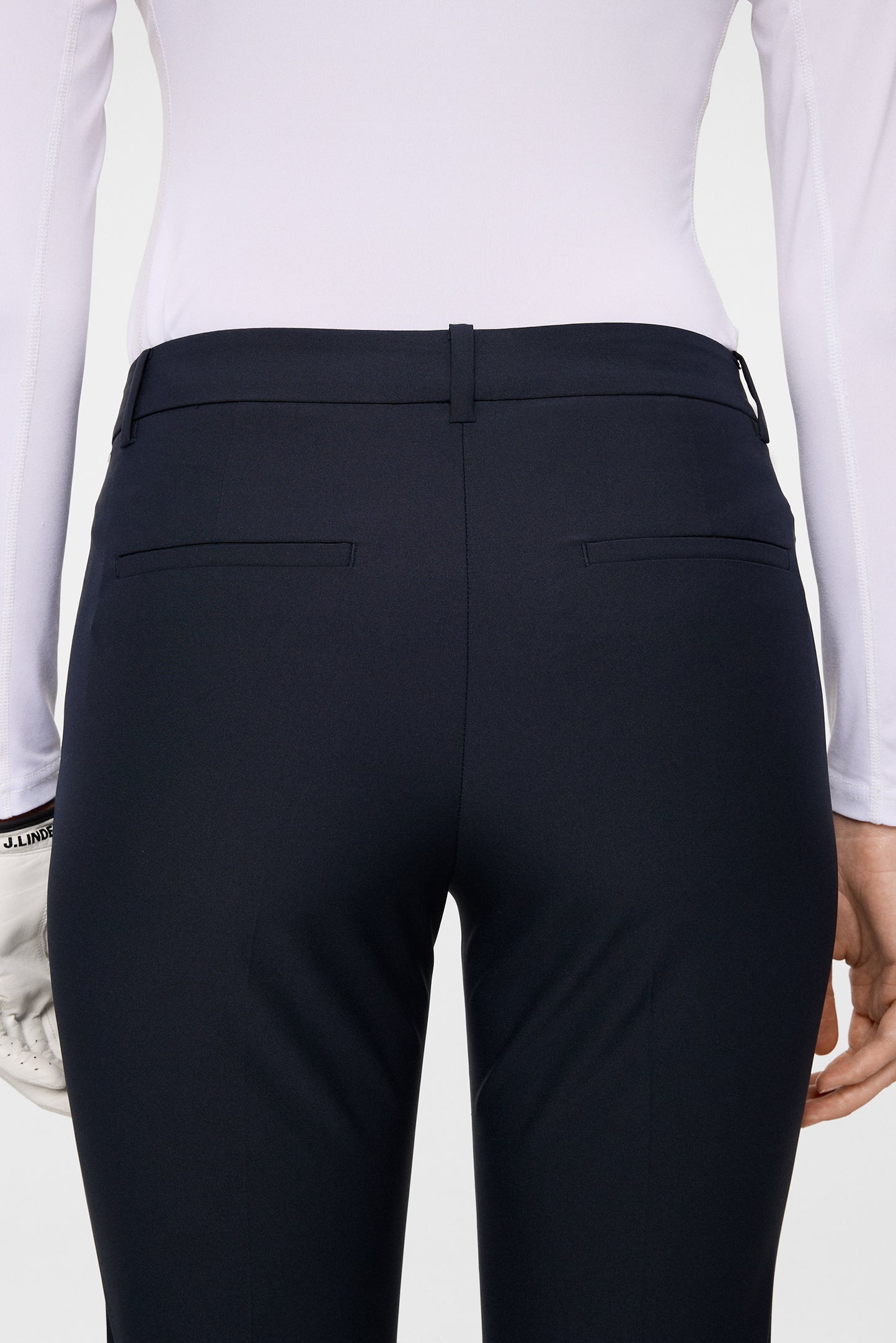 Pia Pant in JL Navy by J.Lindeberg