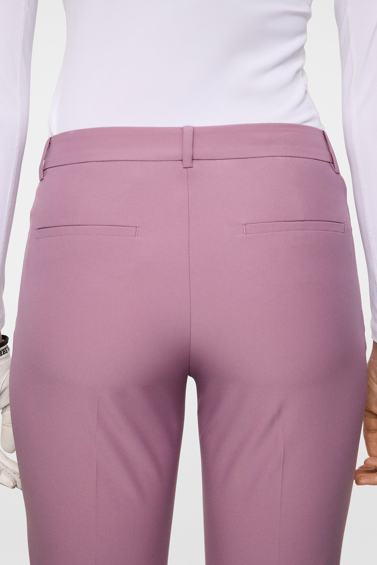 Pia Pant in Very Grape by J.Lindeberg