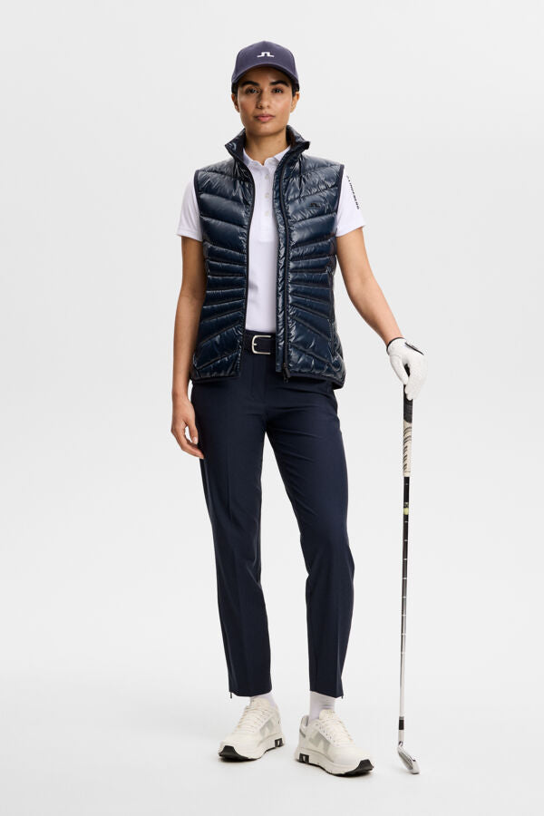 Pia Pant / JL Navy