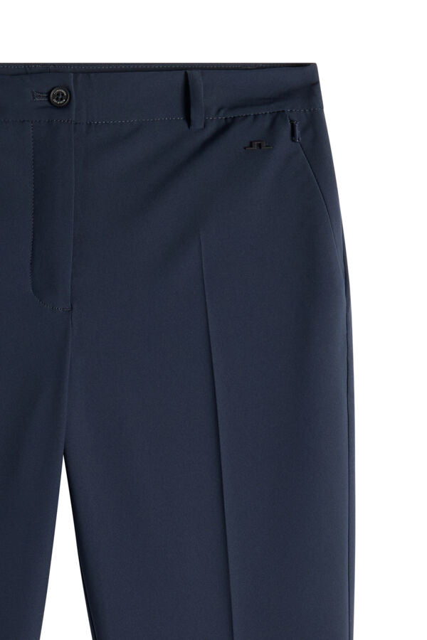 Pia Pant / JL Navy