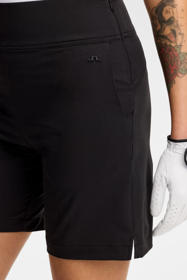 Levi shorts / Black