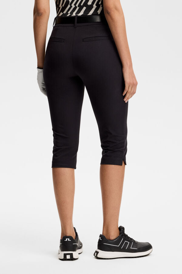 Penny Capri Pant / Black
