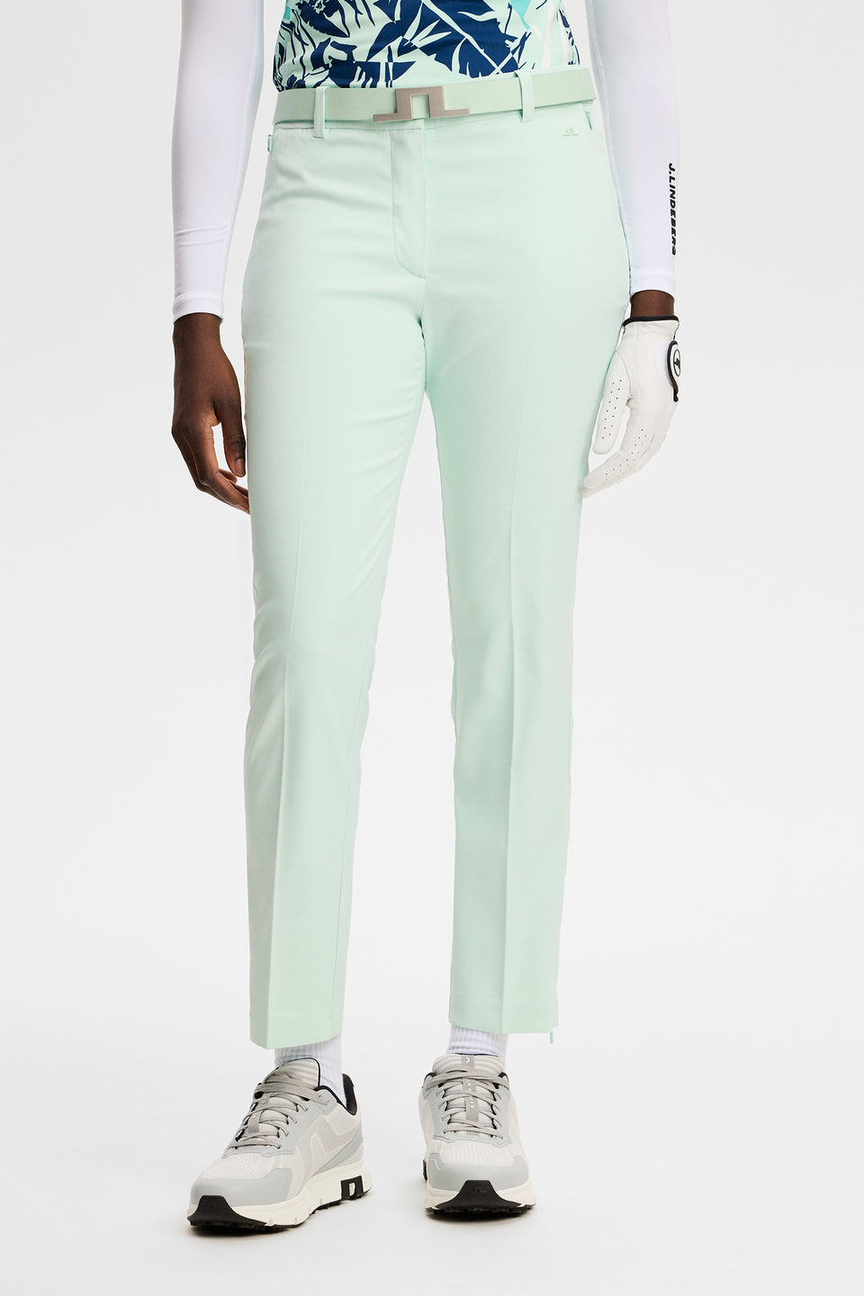 Pia Pant / Bay