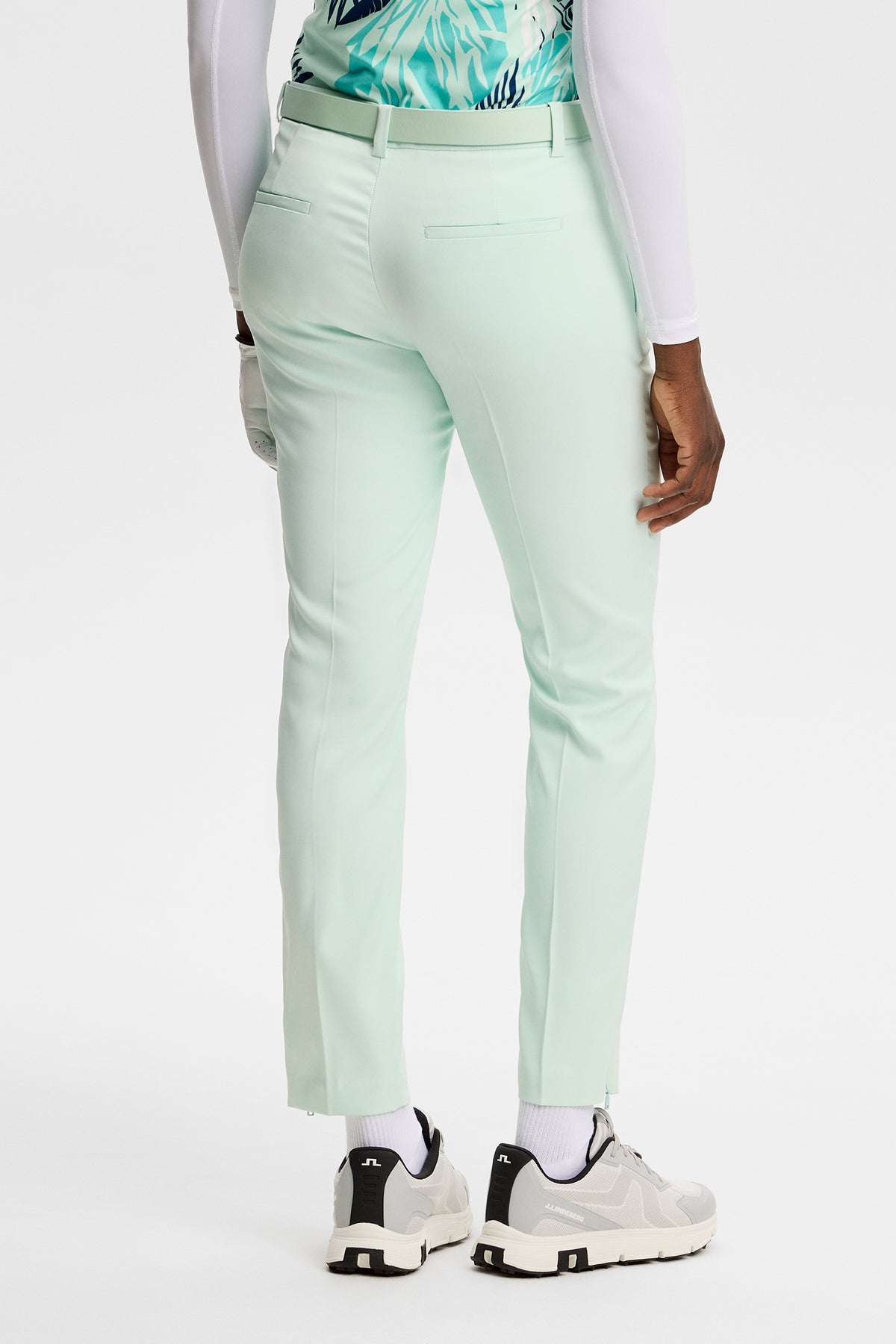 Pia Pant in Bay by J.Lindeberg