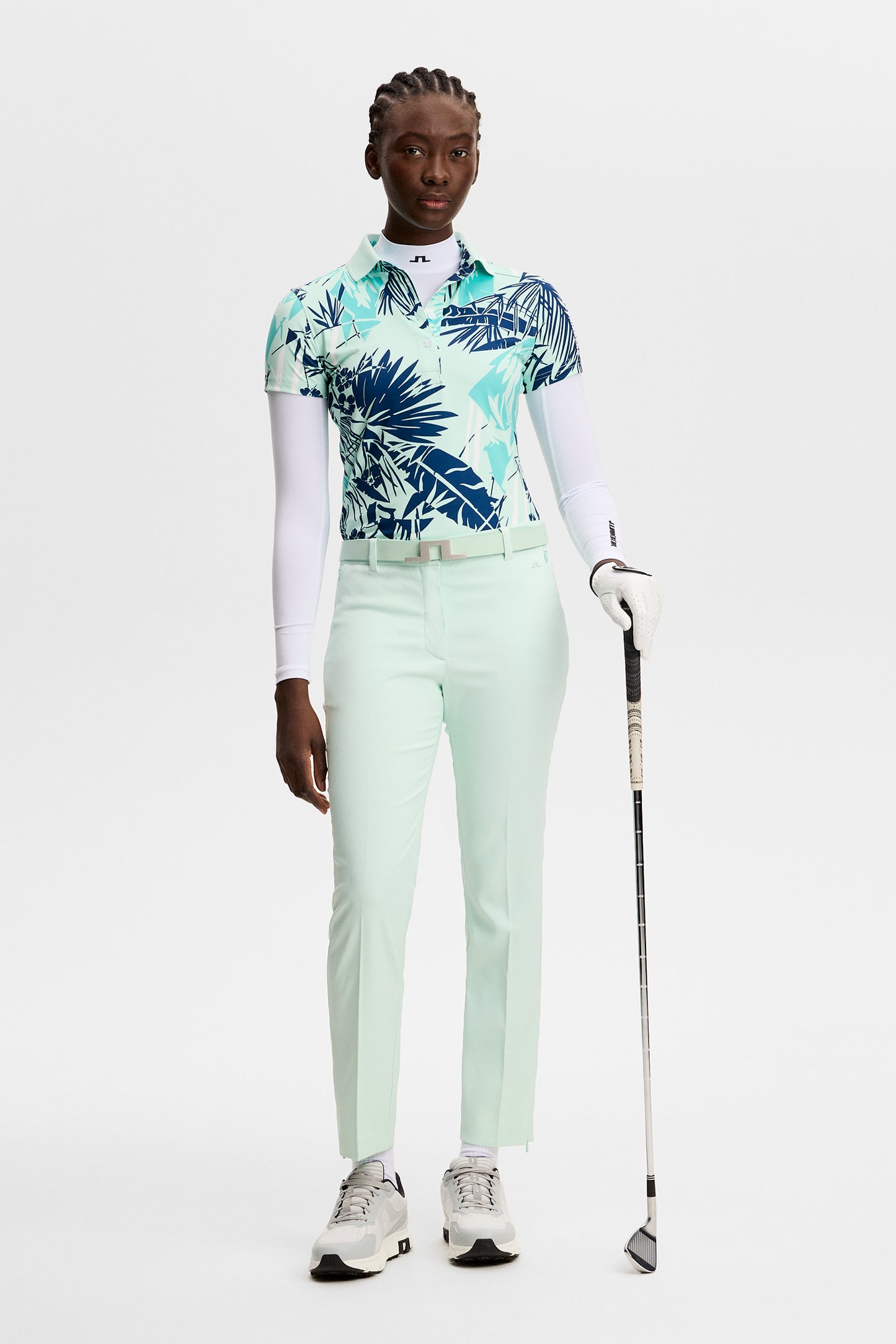 Pia Pant in Bay by J.Lindeberg