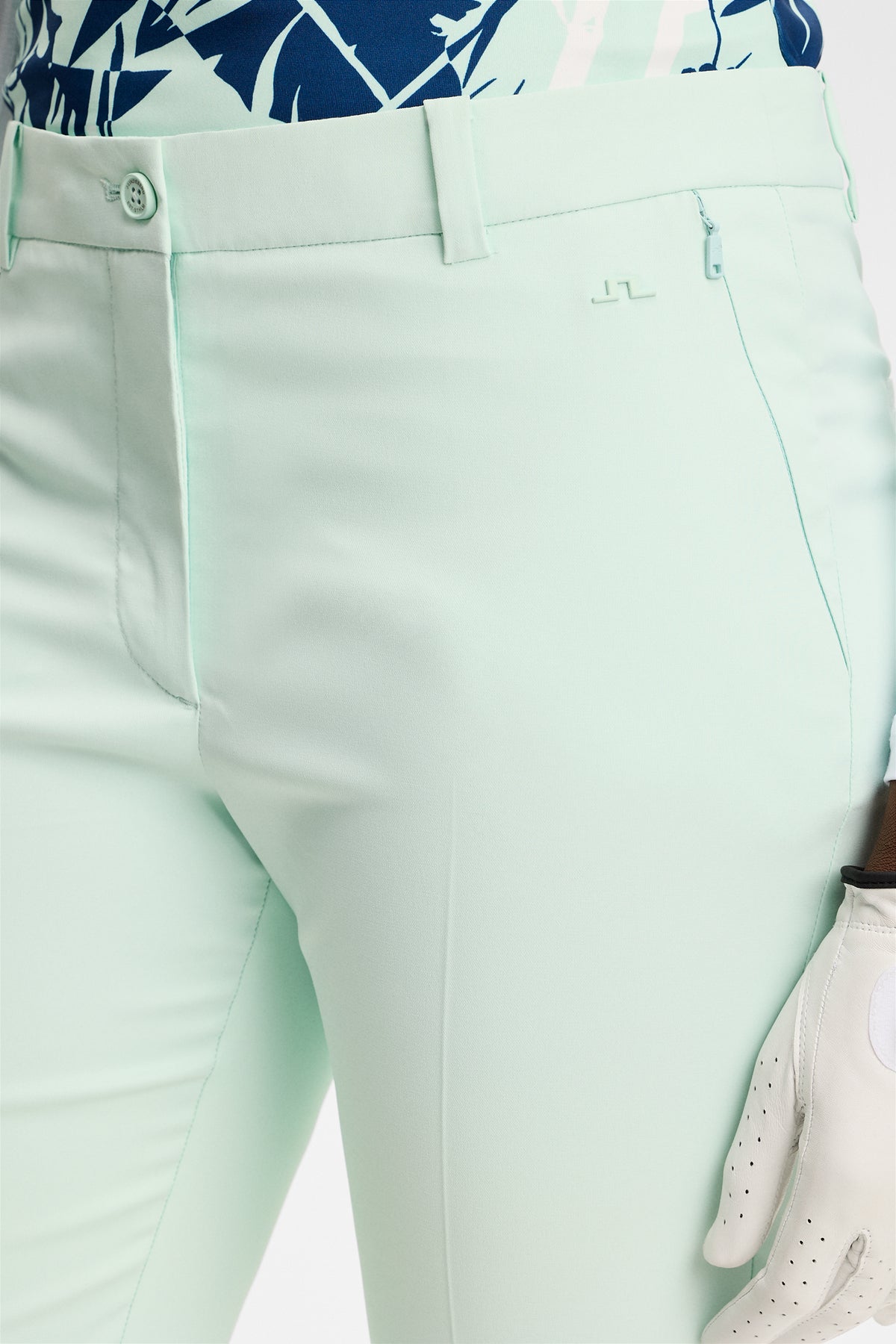 Pia Pant in Bay by J.Lindeberg